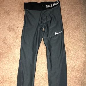 Girls crop Nike leggings
